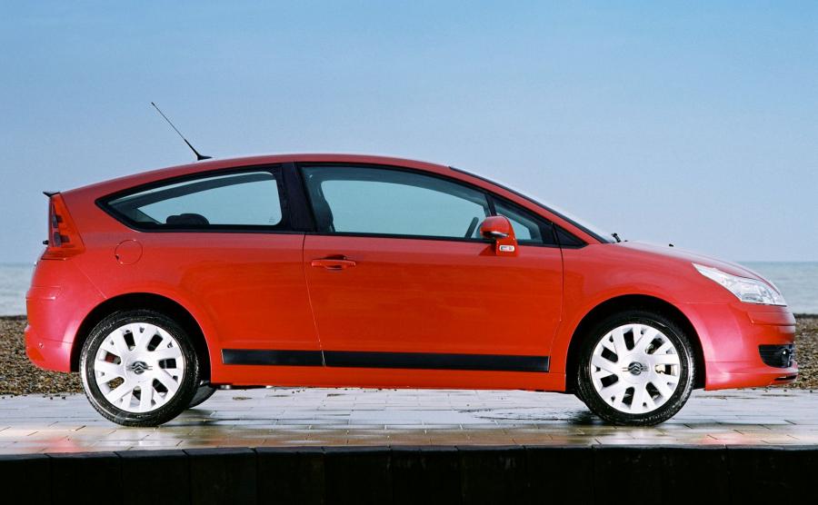  Citroen C4 Coupe 2004 года  (UK) (фото 7 из 8)